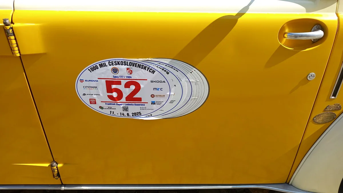 Na trase 1000 mil československých je také unikátní Tatra T77. Jela už v roce 1934