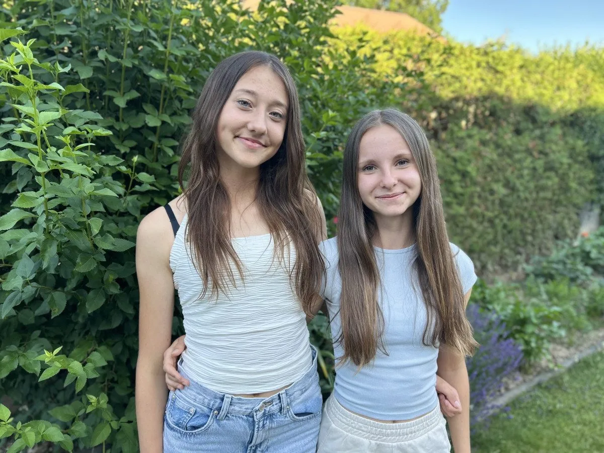 Zleva: Adéla Konířová, Lucie Pavelková