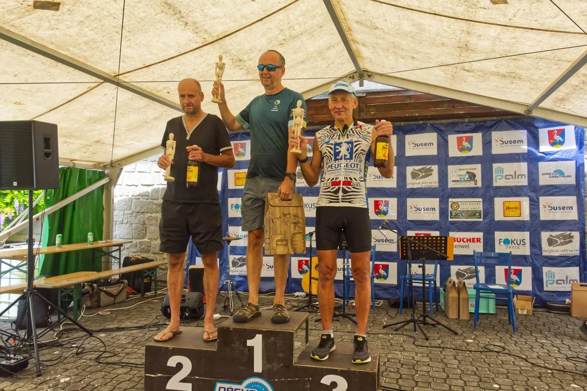 FOTO: Dřevěný muž měl opět rekordní účast, vyhrál šestnáctiletý Matyáš Večeřa