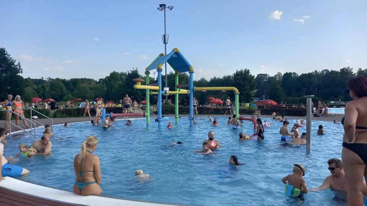 FOTO: S tropickými teplotami ve Vodním ráji stoupá zájem o online nákup vstupenek