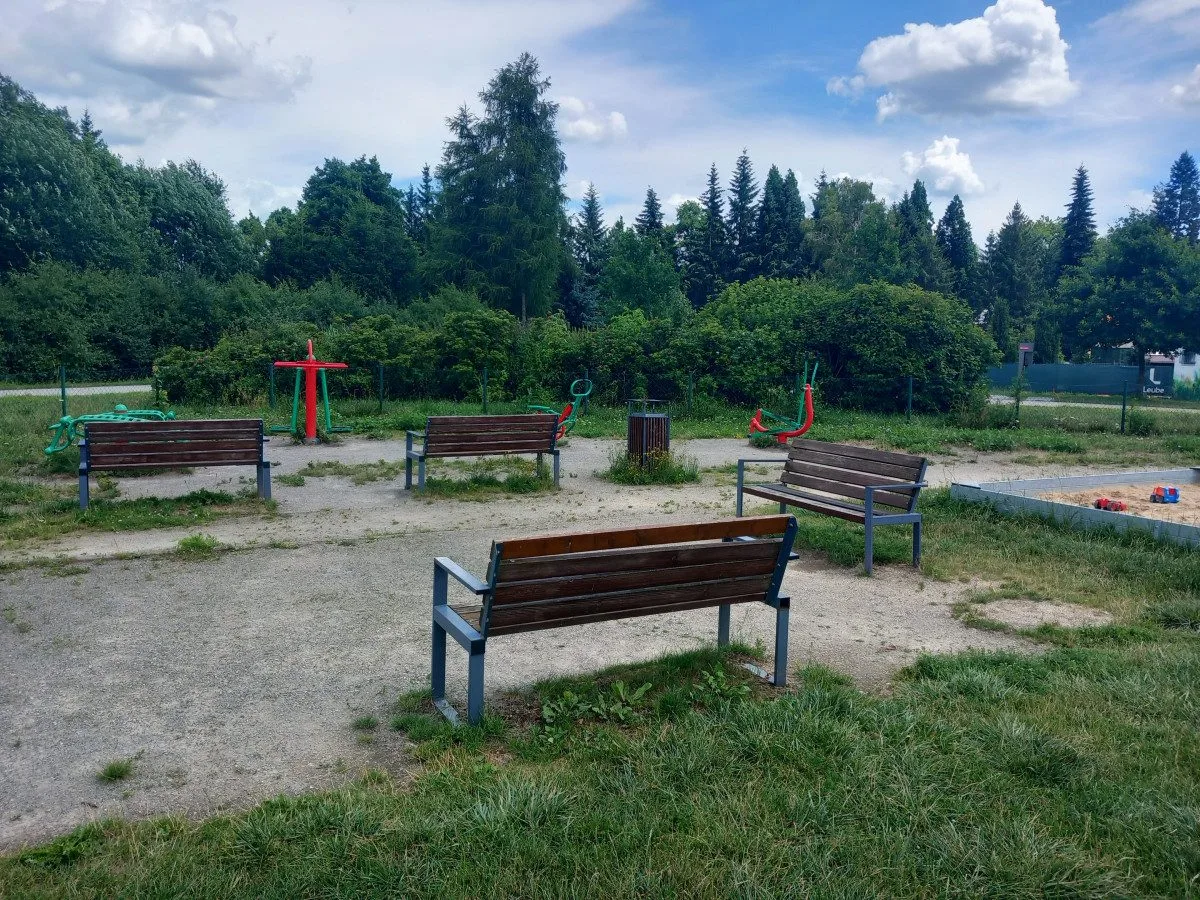 Plachty, záchranné kruhy a mola. Jihlavské hřiště bude ve stylu Rozmarného léta