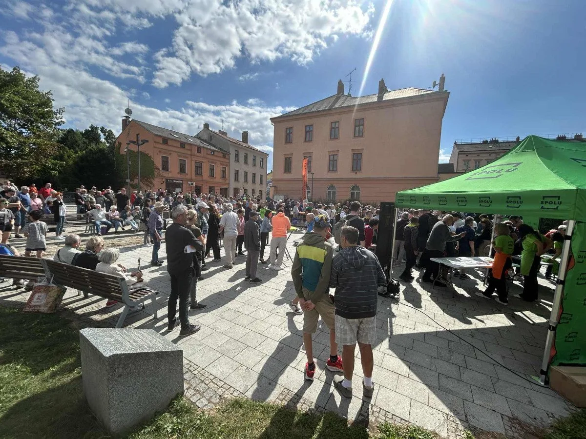 FOTO: Jihlava středobodem politické mapy Česka. Po Rakušanovi přijel i premiér Fiala