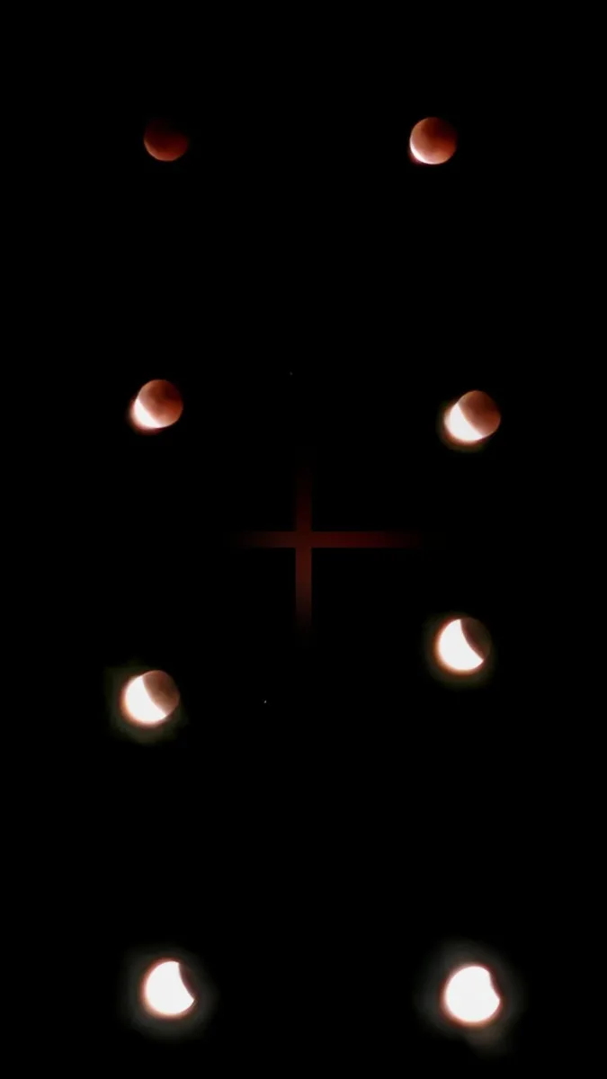 FOTO: Výjimečná událost. Zatmění měsíce v noci na dnešek fotili i lidé na Vysočině