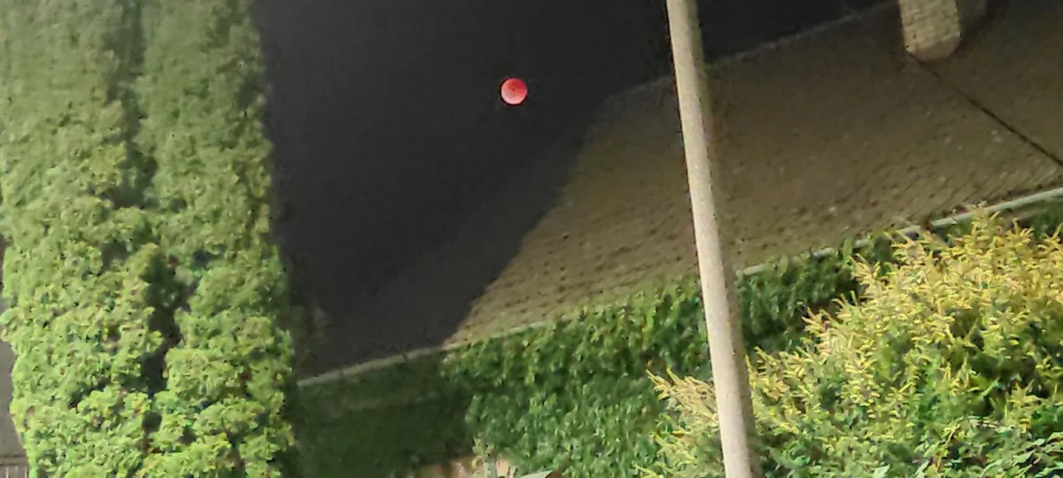FOTO: Výjimečná událost. Zatmění měsíce v noci na dnešek fotili i lidé na Vysočině