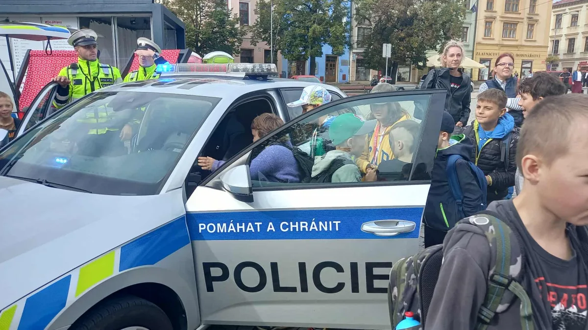 FOTO: Policie se v Jihlavě ukázala malým i velkým. Velký zájem vzbudilo Ferrari