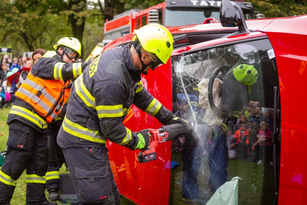 FOTO: Auta v hlavní roli. Motorsvět v Havlíčkově Brodě přilákal tisíce návštěvníků. Foto: Se svolením Jaroslava Loskota