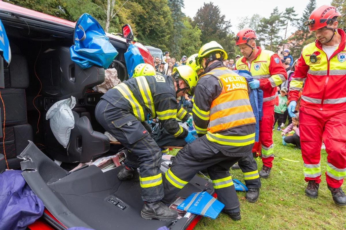 FOTO: Auta v hlavní roli. Motorsvět v Havlíčkově Brodě přilákal tisíce návštěvníků