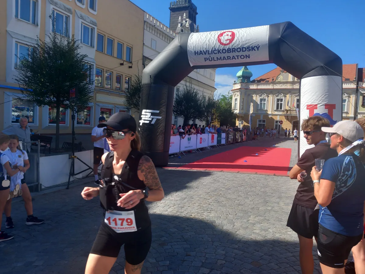 FOTO: Havlíčkobrodským náměstí proběhly stovky lidí, Diana Mezuliáníková byla pátá