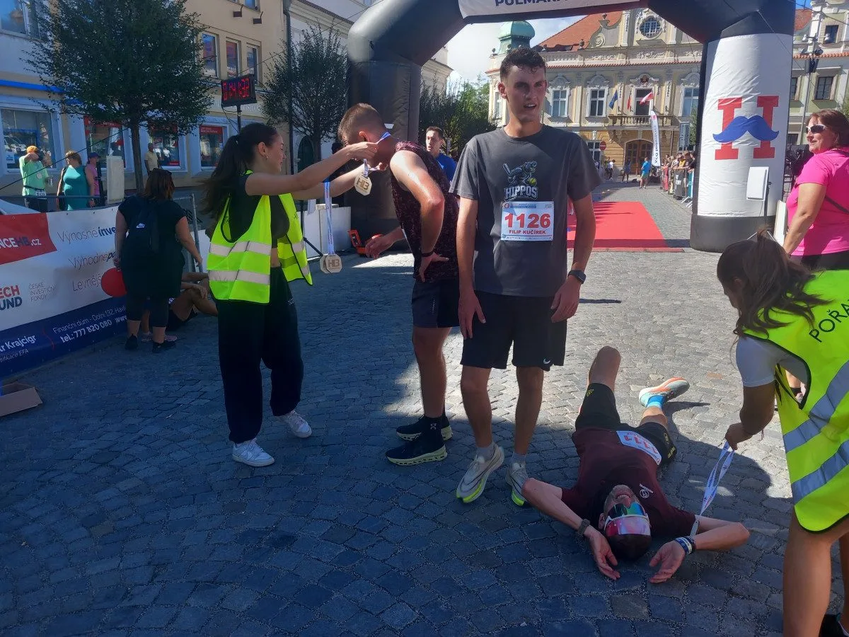 FOTO: Havlíčkobrodským náměstí proběhly stovky lidí, Diana Mezuliáníková byla pátá