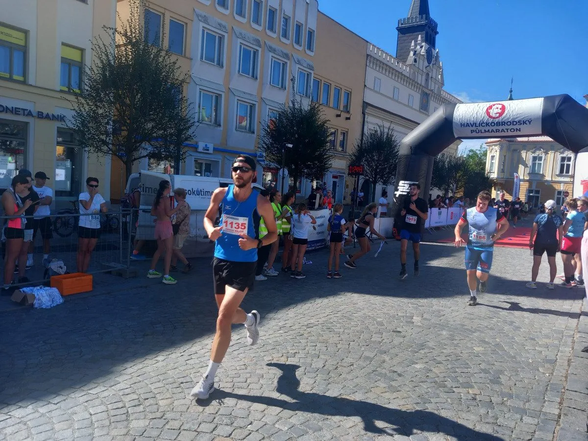 FOTO: Havlíčkobrodským náměstí proběhly stovky lidí, Diana Mezuliáníková byla pátá
