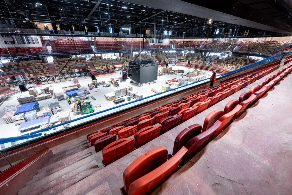 FOTO: Stavba Horácké arény míří do finále, unikátní LED mantinely jsou na místě. Foto: Se svolením města Jihlava