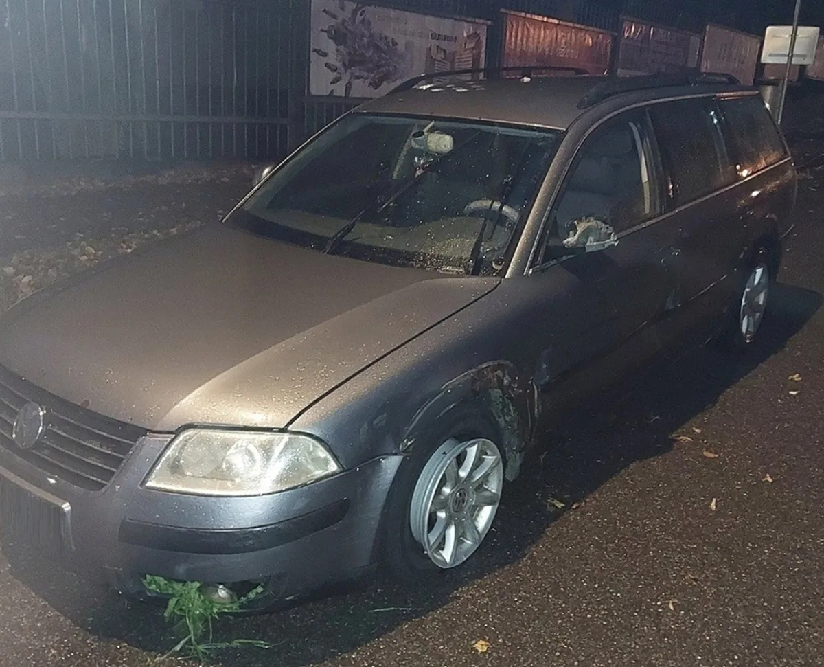 Kolem policistů v Třešti projelo auto po ráfku. Řidič měl téměř dvě promile. Foto: Se svolením Policie ČR