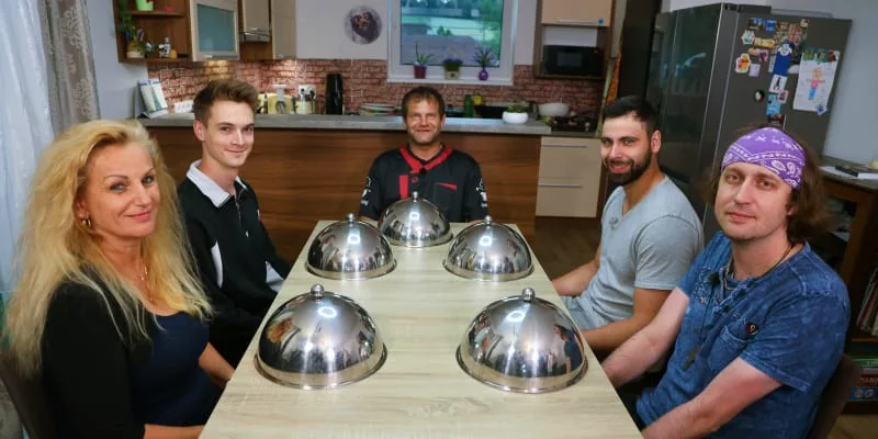 FOTO: Pavel Dorotka se vrací na televizí obrazovky. Dnes bude vařit v Prostřeno