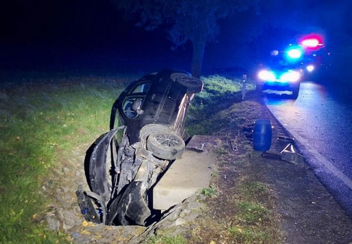 Řidič na Havlíčkobrodsku nezvládl zatáčku a dostal smyk. Nadýchal 1,5 promile