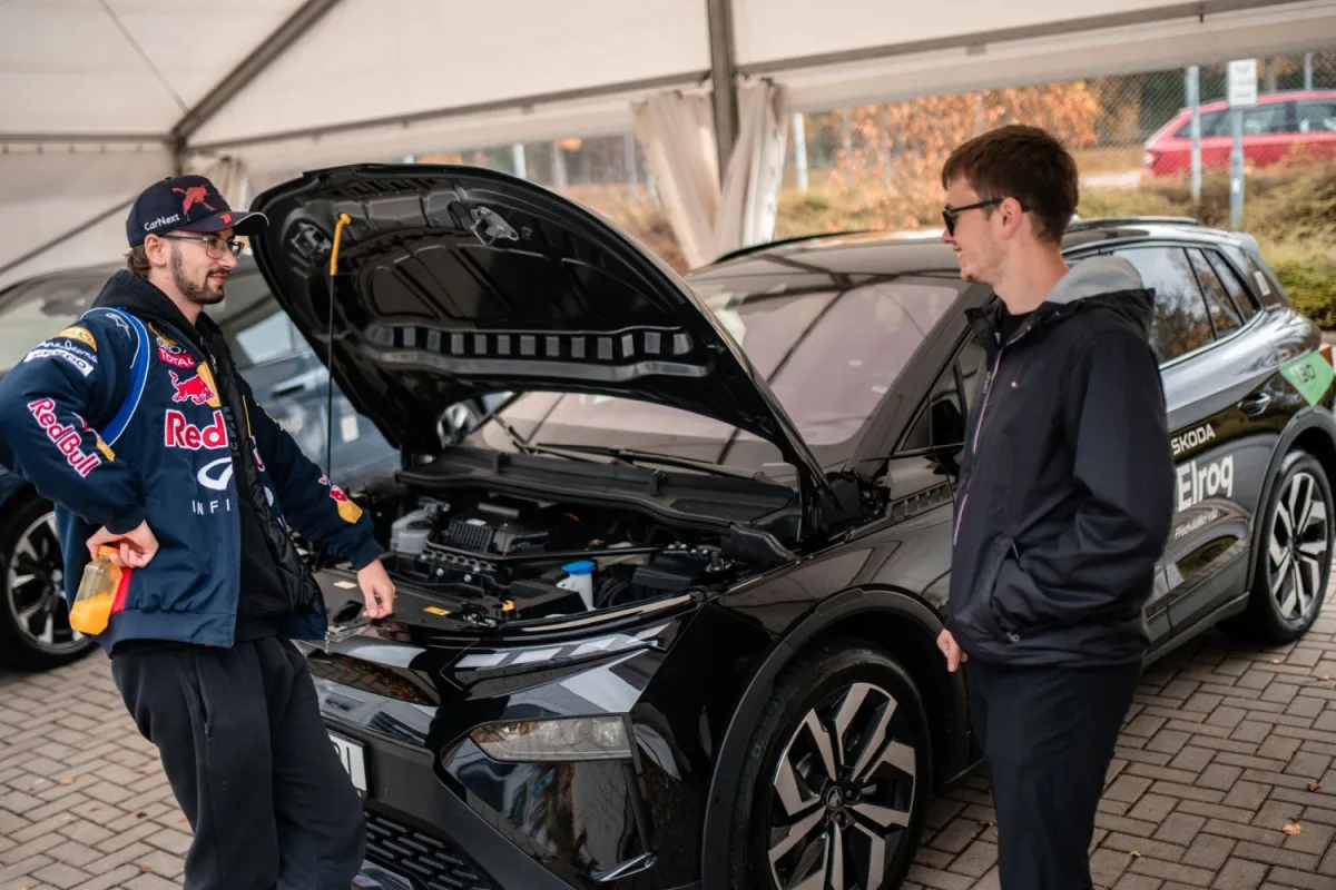 Bosch představil studentům firmu, výrobu a moderní automobilové technologie