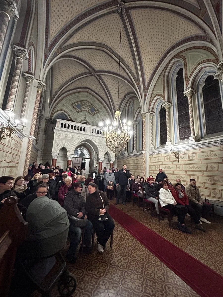 VIDEO: Jihlavská kaple se večer otevřela veřejnosti. Prohlídka zajímala stovky lidí