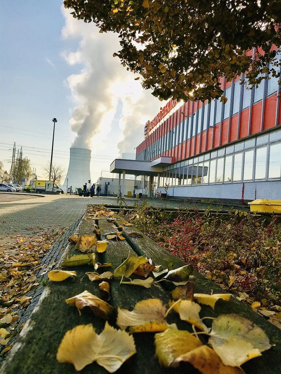Dukovanská elektrárna slaví 40. výročí. 150 lidí zde pracuje od samého začátku