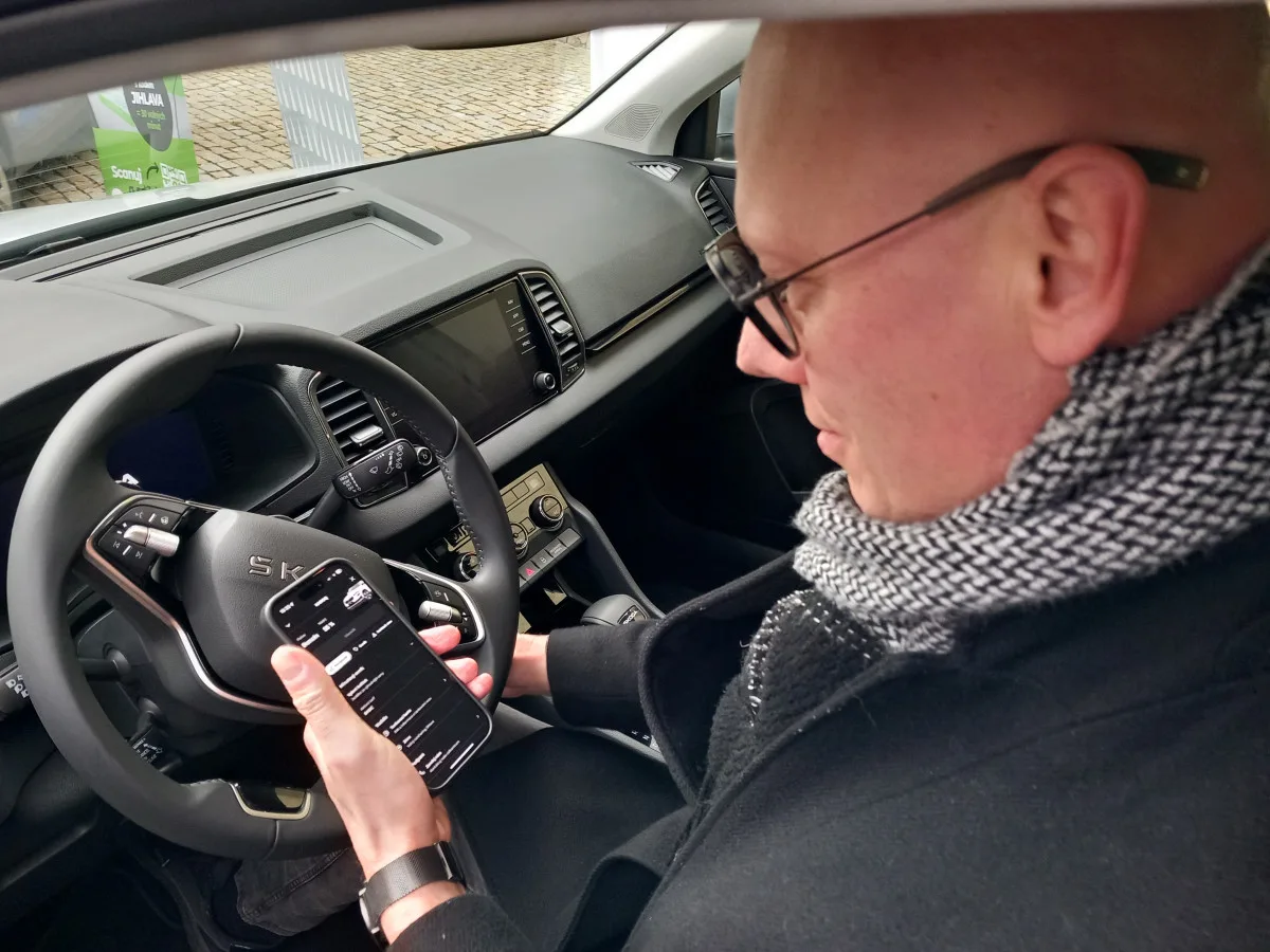 VIDEO: Půjčit si v Jihlavě sdílené auto je jednoduché, za parkování se neplatí