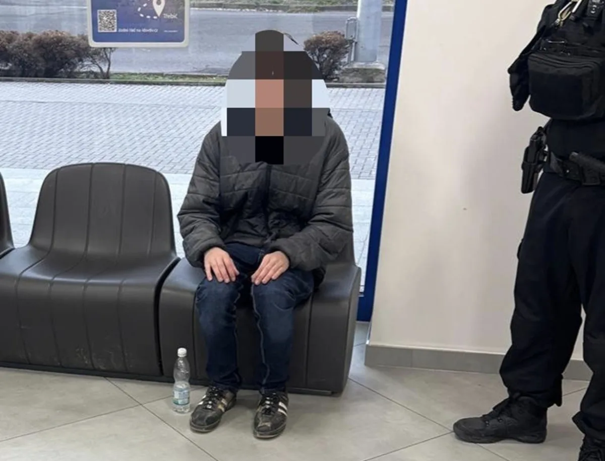 Jihlavští strážníci opět pomáhali na nádraží. O mladíka měla obavy jeho matka. Foto: Se svolením MP Jihlava