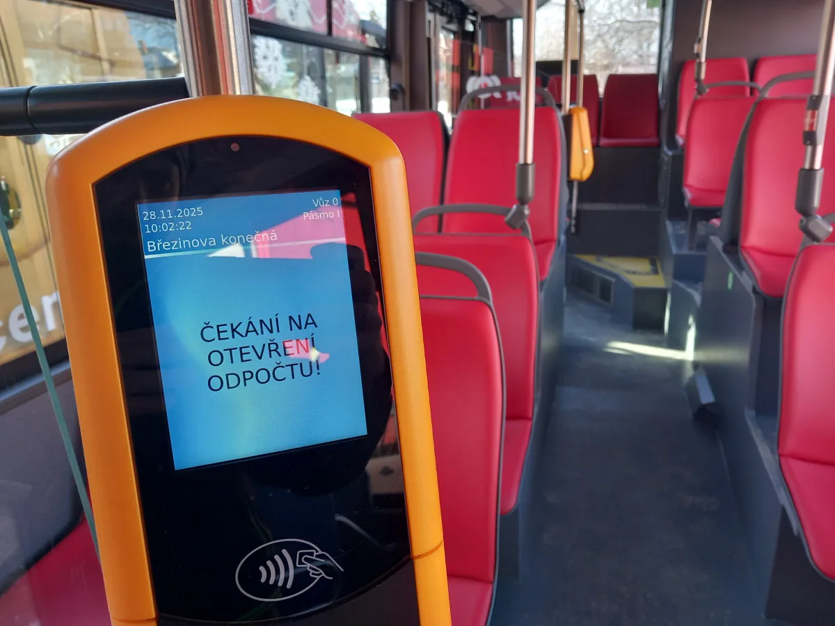 FOTO: Dopravní podnik pokračuje v modernizaci, chystá se možnost platby kartou