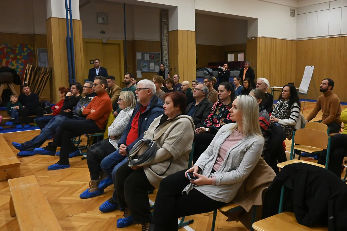 VIDEO: Bufet, fontána, nové toalety? Lidé debatovali o revitalizaci parku v Jihlavě