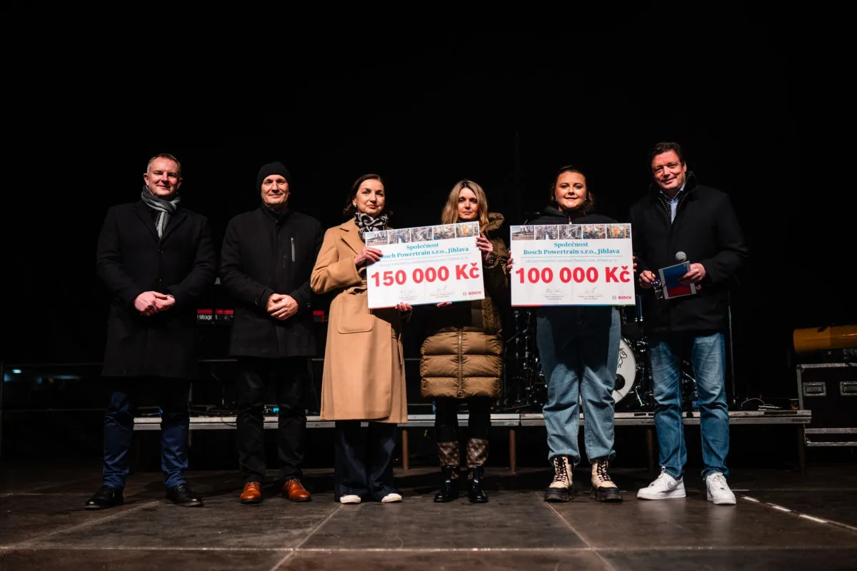 Jubilejní vánoční „Bosch Svařák“ rozzářil znovu Jihlavu