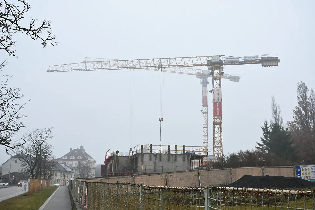 FOTO: Dokončení stavby vysokoškolských kolejí v Jihlavě je posunuté na březen 2027