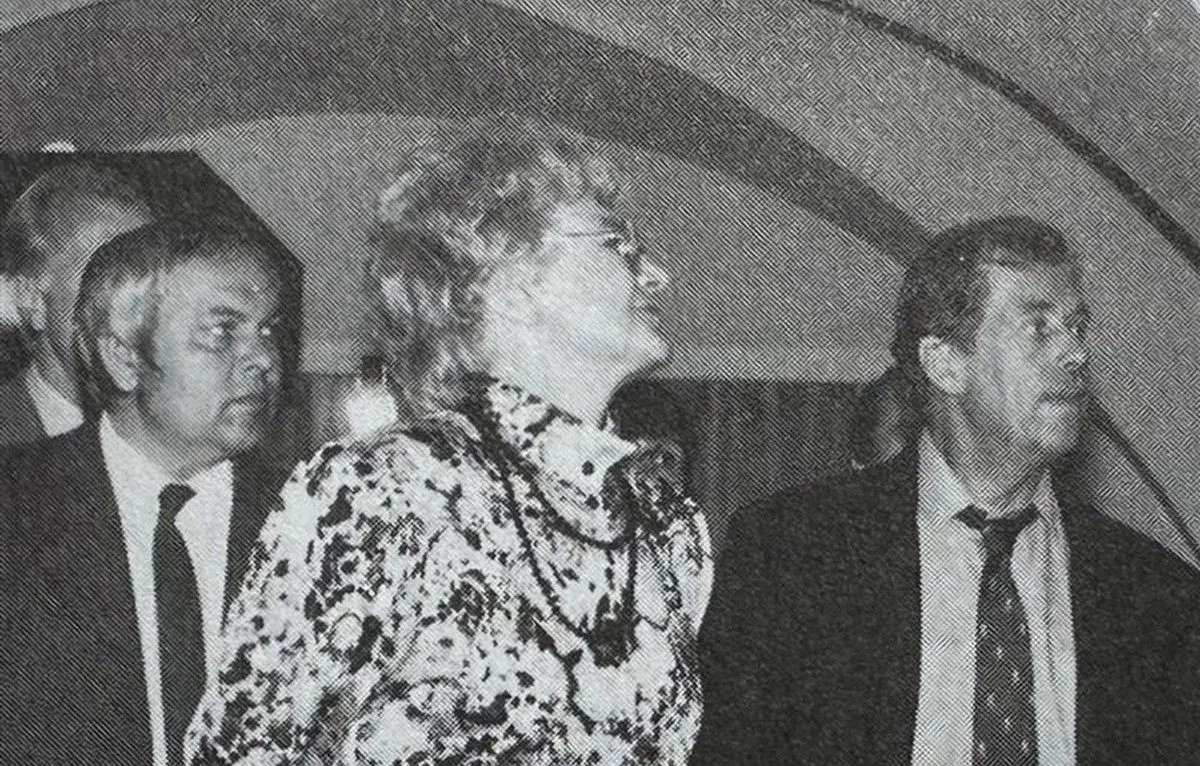 Daniela Brodská s prezidentem Václavem Havlem (1991) (reprofoto: kniha Jihlava). Foto: Poskytlo město Jihlava
