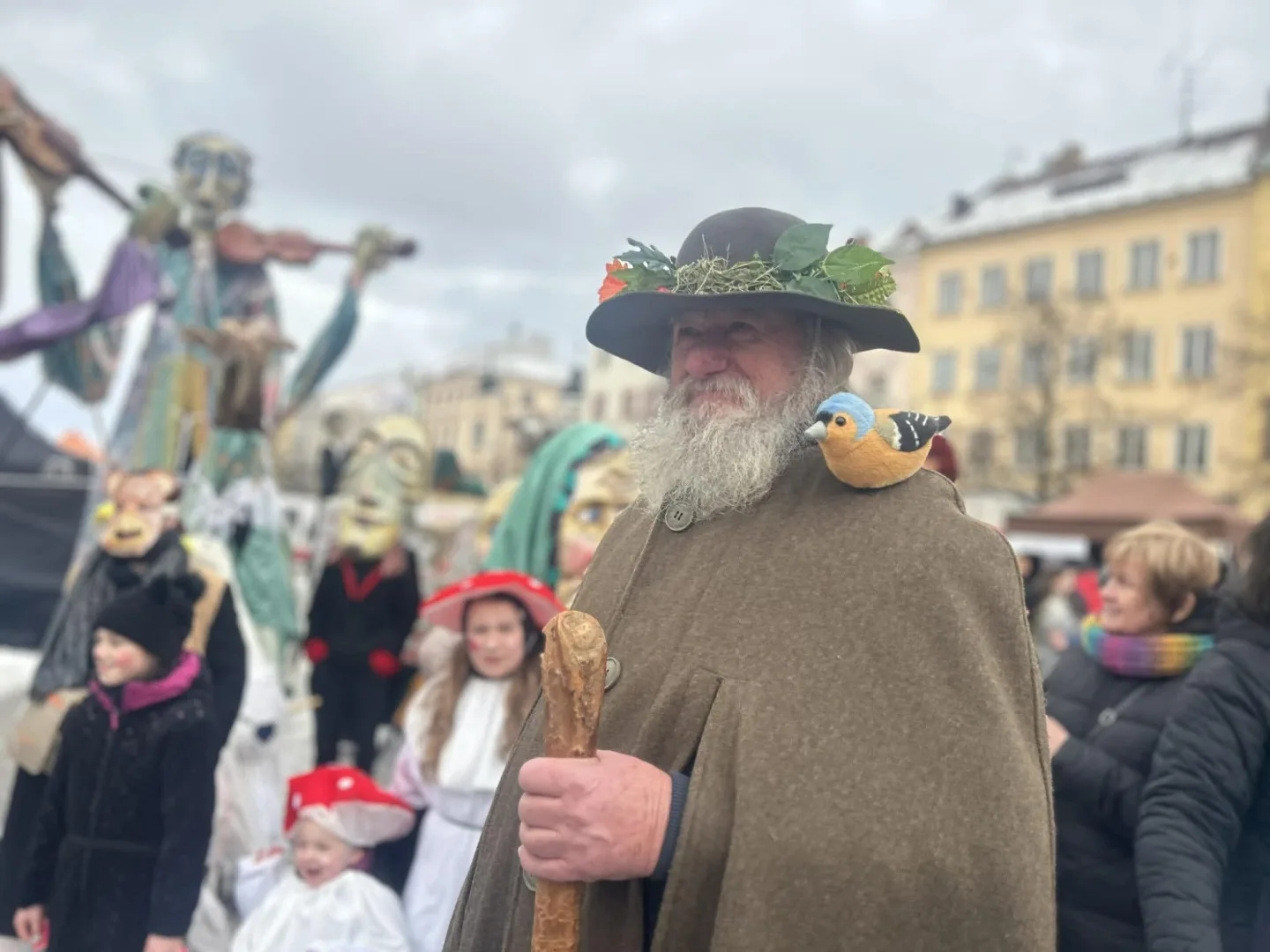 FOTO + VIDEO: Jihlavské ulice žijí Masopustním průvodem, zapojily se desítky masek