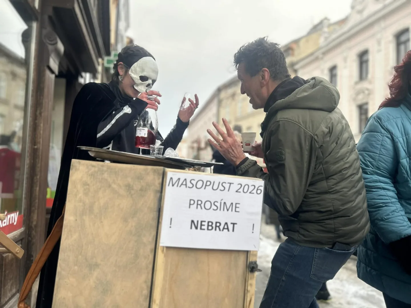 FOTO + VIDEO: Jihlavské ulice žijí Masopustním průvodem, zapojily se desítky masek