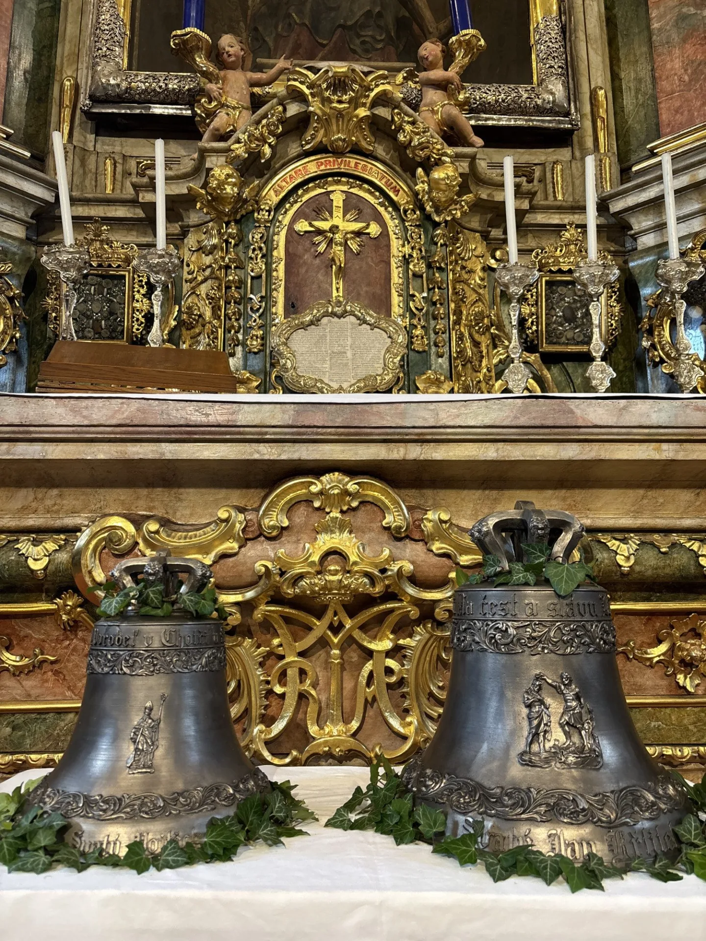 Zvony: sv. Jan Křtitel a sv. Vojtěch. Foto: Vojtěch Blažek