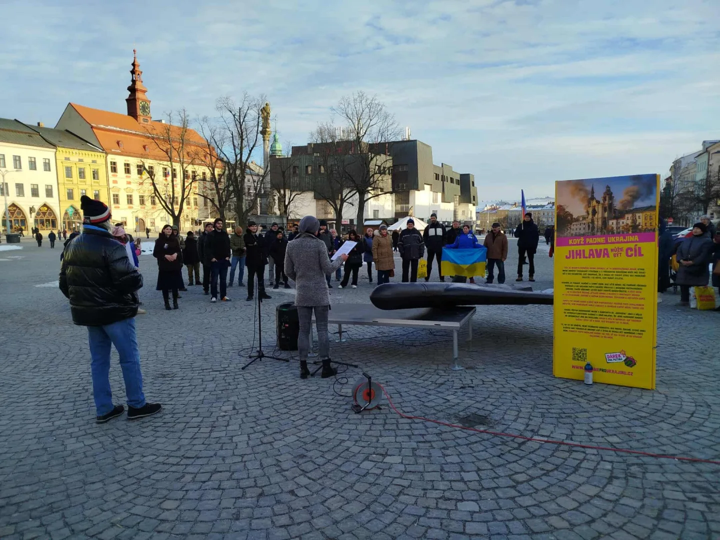 FOTO: Na jihlavském náměstí je dron, kterým Rusko útočí na Ukrajinu. Varuje před válkou