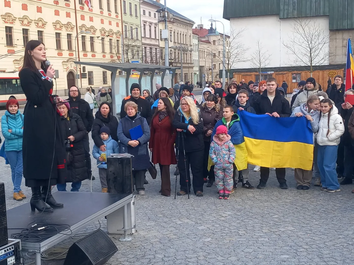 ON-LINE: „Stojíme za Ukrajinou“. Jihlava si dnes připomíná začátek války