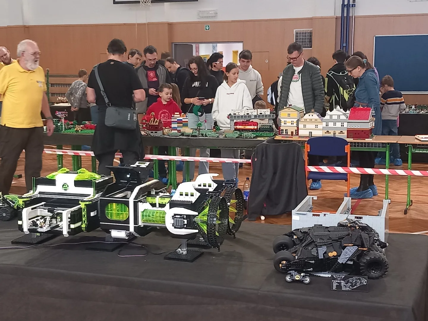 VIDEO: Děti dnes jdou do školy s radostí. Festival kostek láká malé i velké