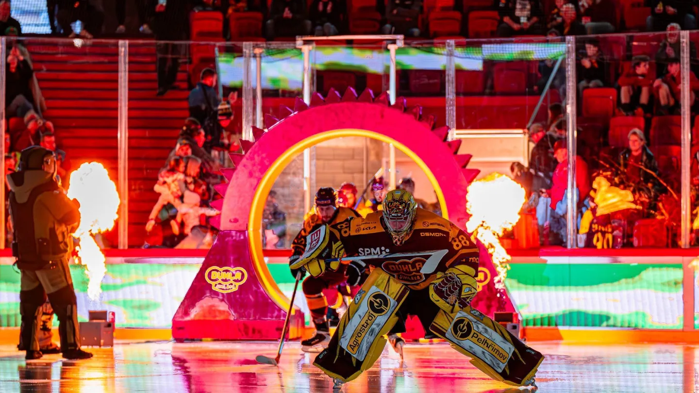 Dukla opět udělala z Horácké arény nedobytnou pevnost. Beran dlouho držel nulu. Foto: HC Dukla Jihlava