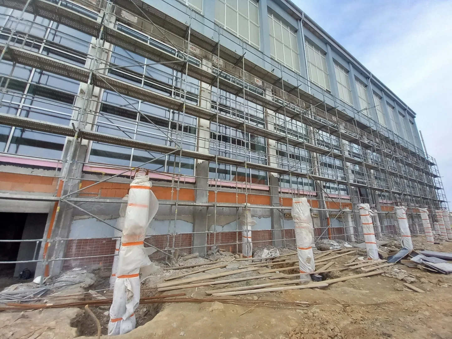 VIDEO, FOTO: Rekonstrukce bazénu Rošického míří do finále. Plavce přivítá už v srpnu