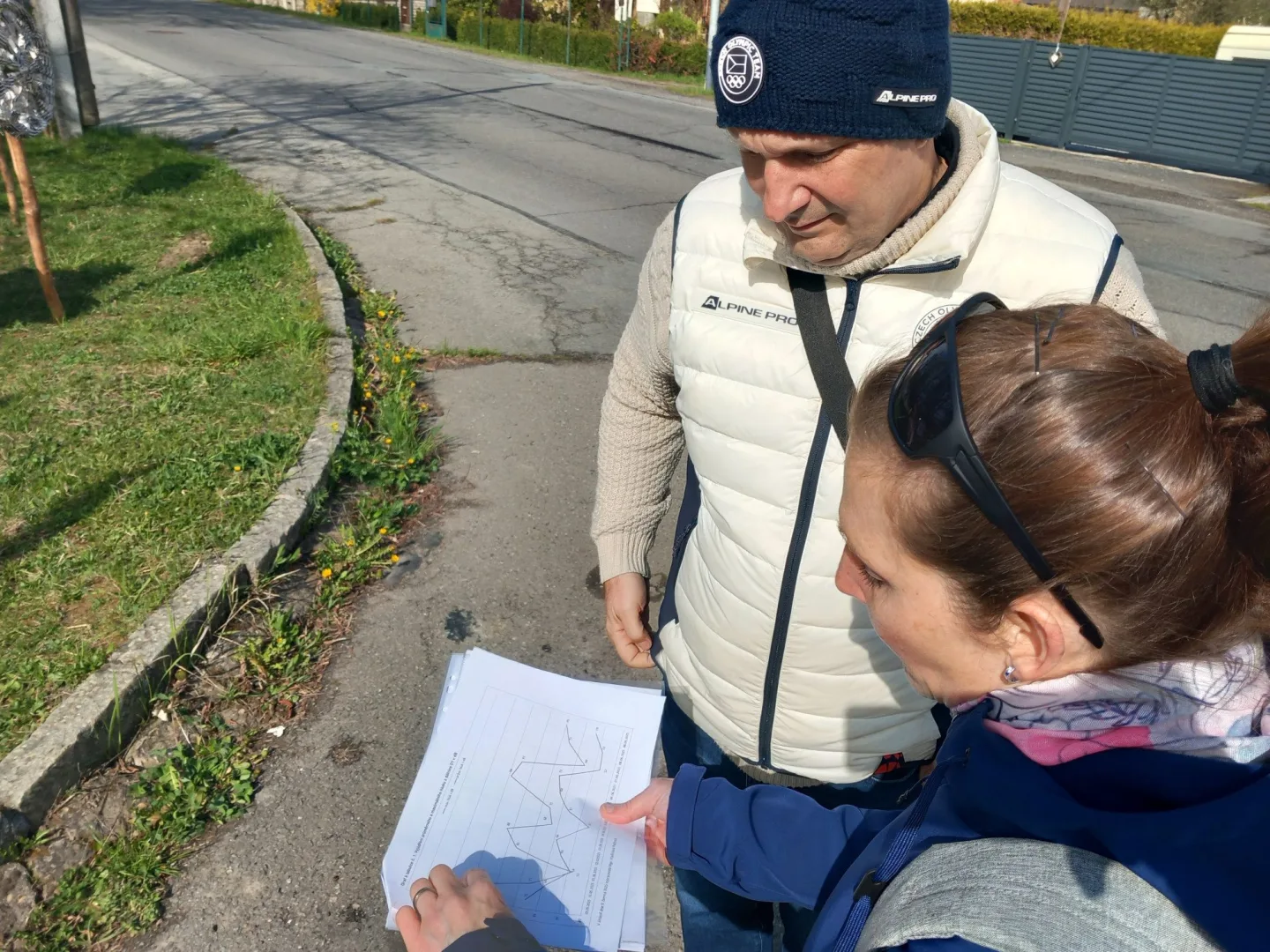 Občany Pávova trápí hluk z dálnice. Nemohou ale nic dělat, dle měření je pod limitem