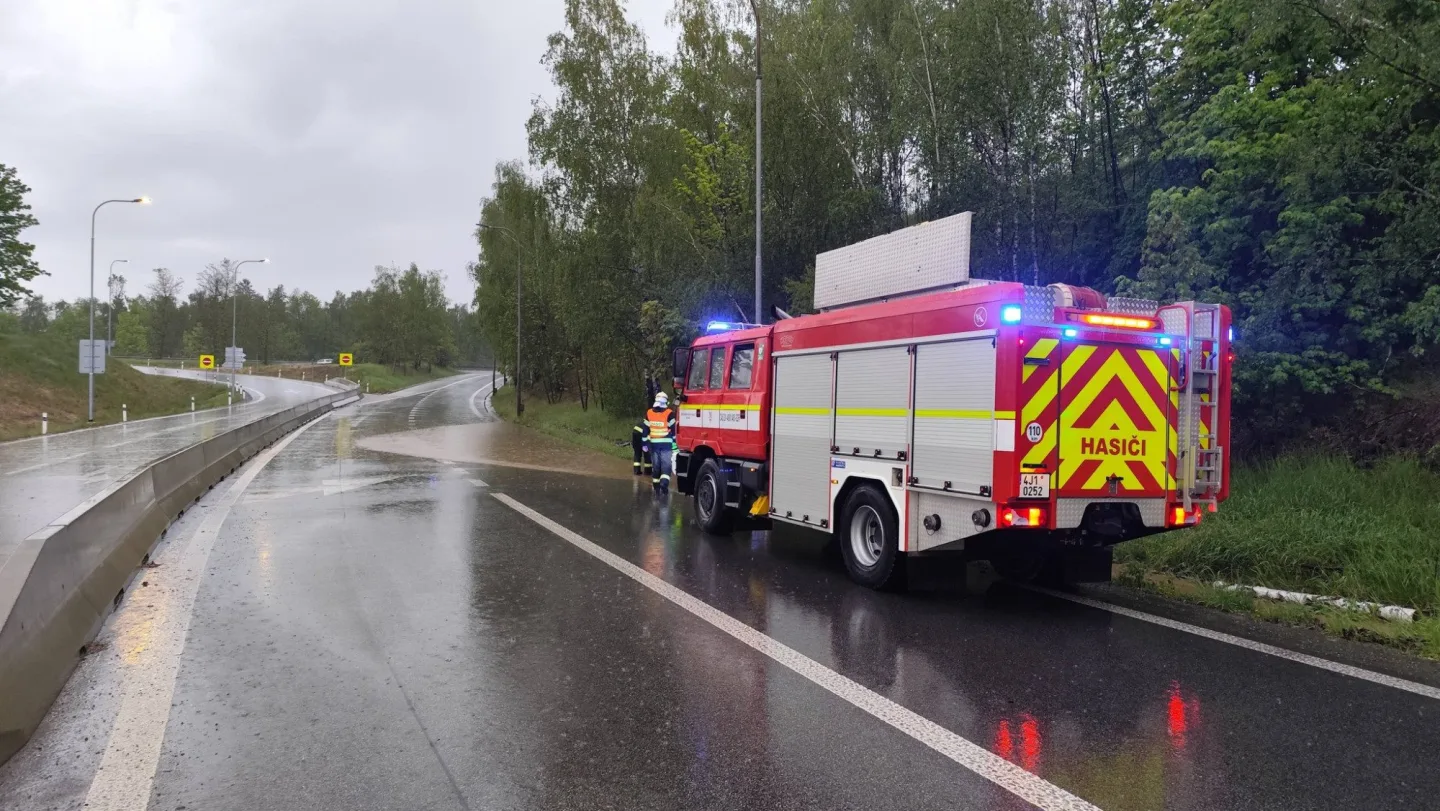 FOTO: Velká voda na Vysočině? Uzavřená cyklostezka, bahno na přivaděči a zanesené kanály