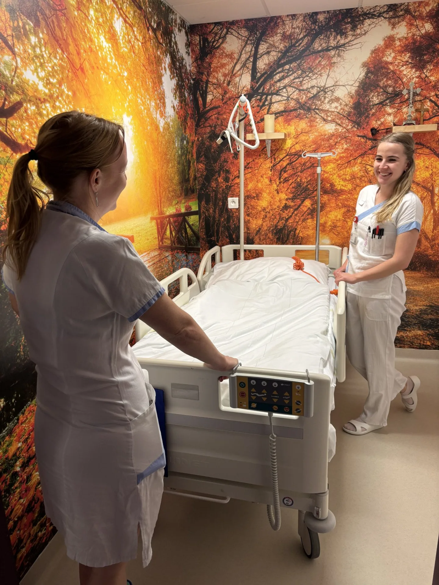 Důstojné rozloučení. Interna jihlavské nemocnice má novou pietní místnost