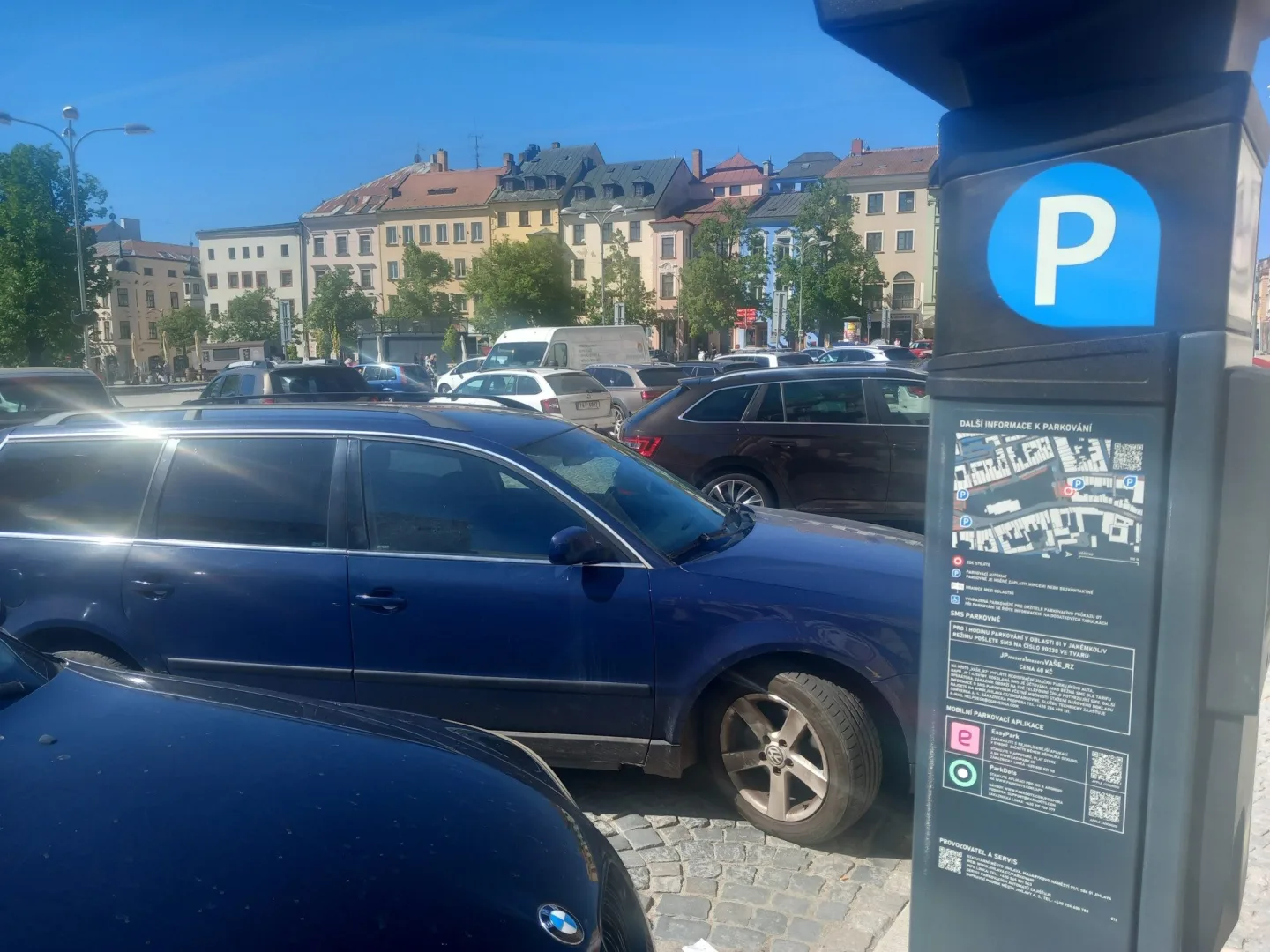 Parkování v Jihlavě XXXV.: Pro parkující u pošty bude zítřejší sobota poslední placenou