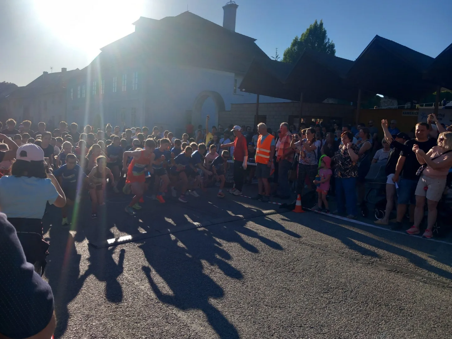 VIDEO, FOTO: Kamenická 15 se běžela poprvé s čipy, letošní ročník byl rekordní