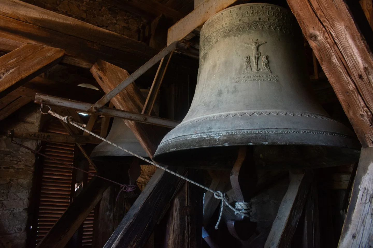 VIDEO, FOTO: Historie, hudba i zvony. Noc kostelů přilákala do Telče řadu návštěvníků