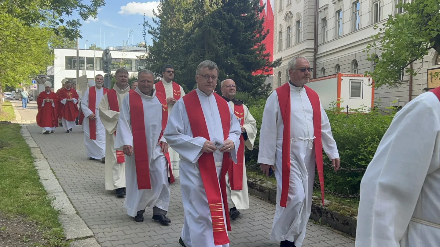VIDEO: Bula a Drbola jsou výzvou pro dnešní dobu, řekl na mši v Jihlavě pražský arcibiskup