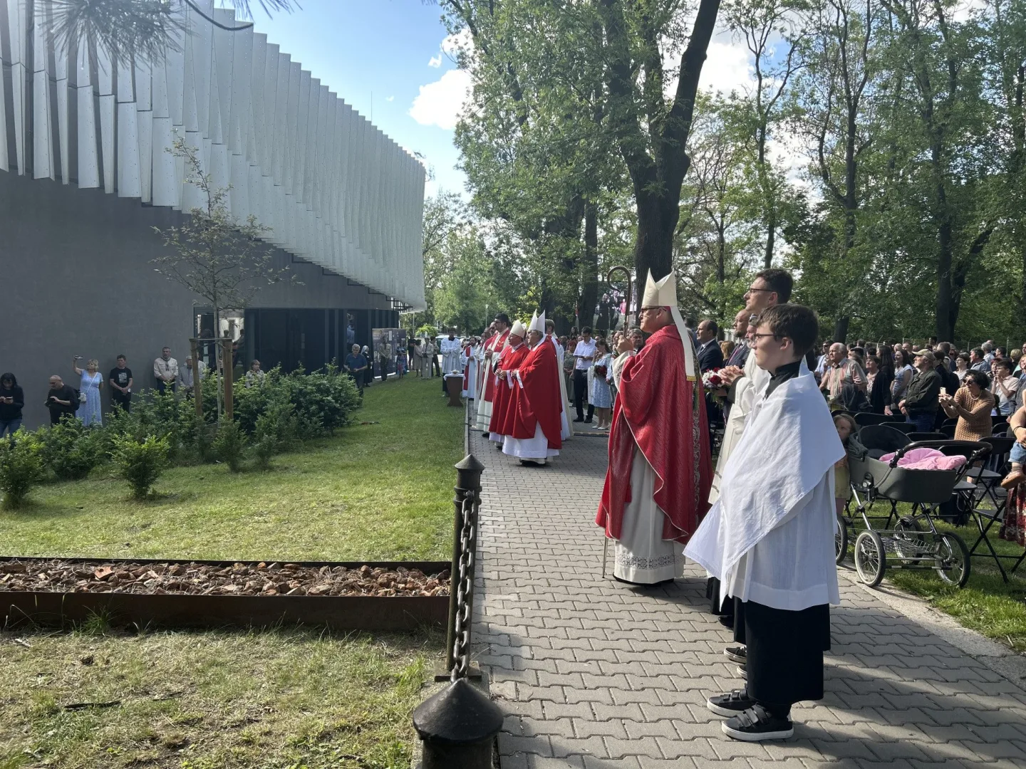 VIDEO: Bula a Drbola jsou výzvou pro dnešní dobu, řekl na mši v Jihlavě pražský arcibiskup