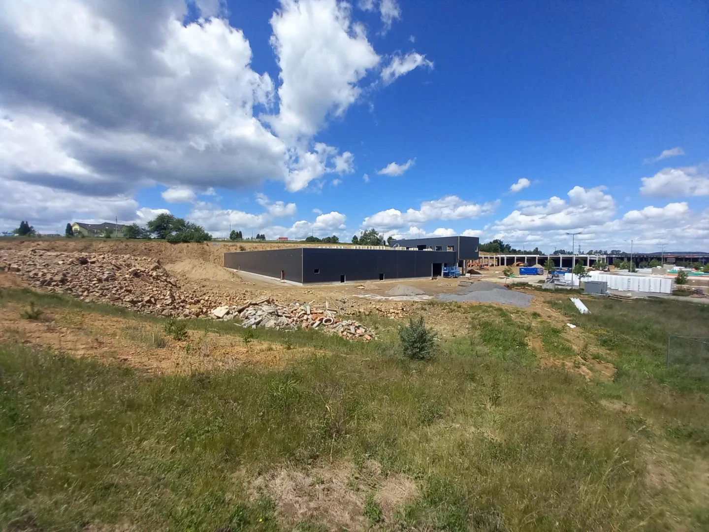 VIDEO, FOTO: V Jihlavě bude už druhý Kaufland, nabídne váhy s umělou inteligencí