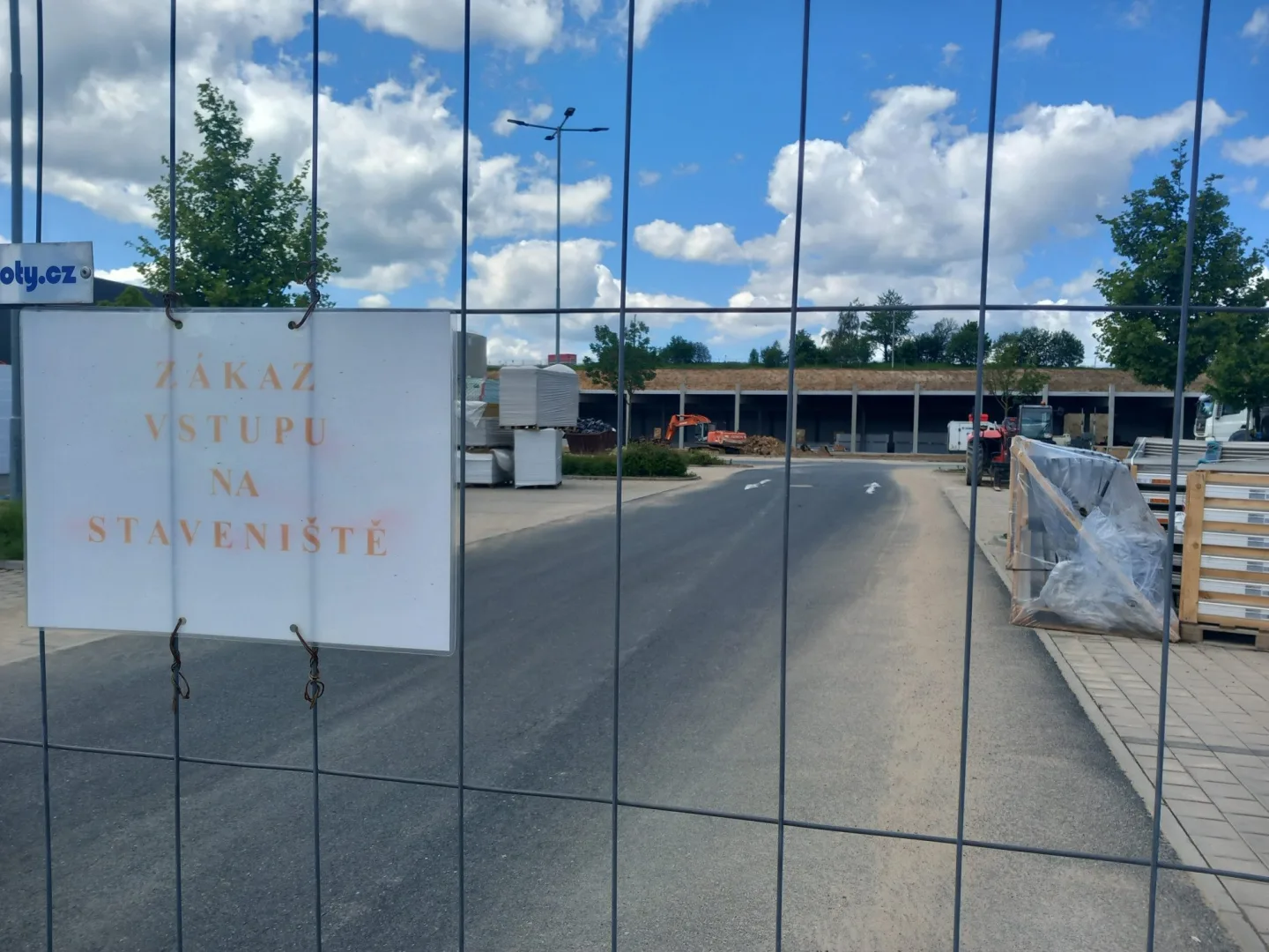 VIDEO, FOTO: V Jihlavě bude už druhý Kaufland, nabídne váhy s umělou inteligencí
