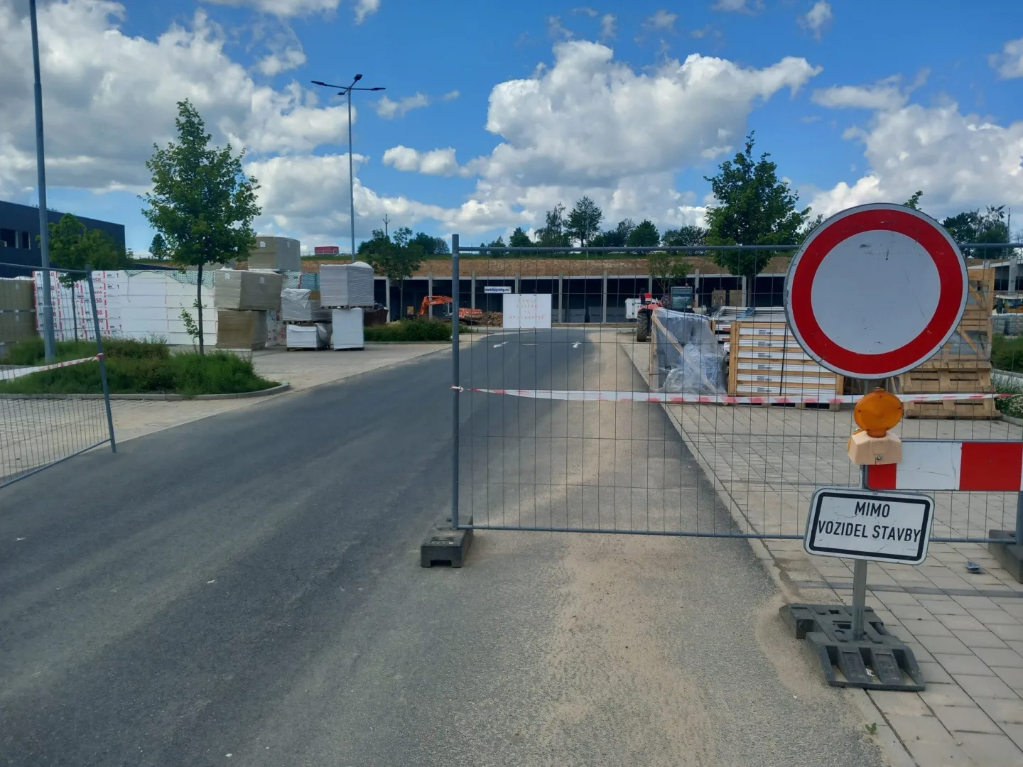 VIDEO, FOTO: V Jihlavě bude už druhý Kaufland, nabídne váhy s umělou inteligencí