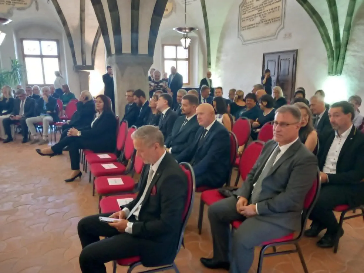 Prezident Petr Pavel s manželkou přijeli do Jihlavy. Bude diskutovat s vedením města