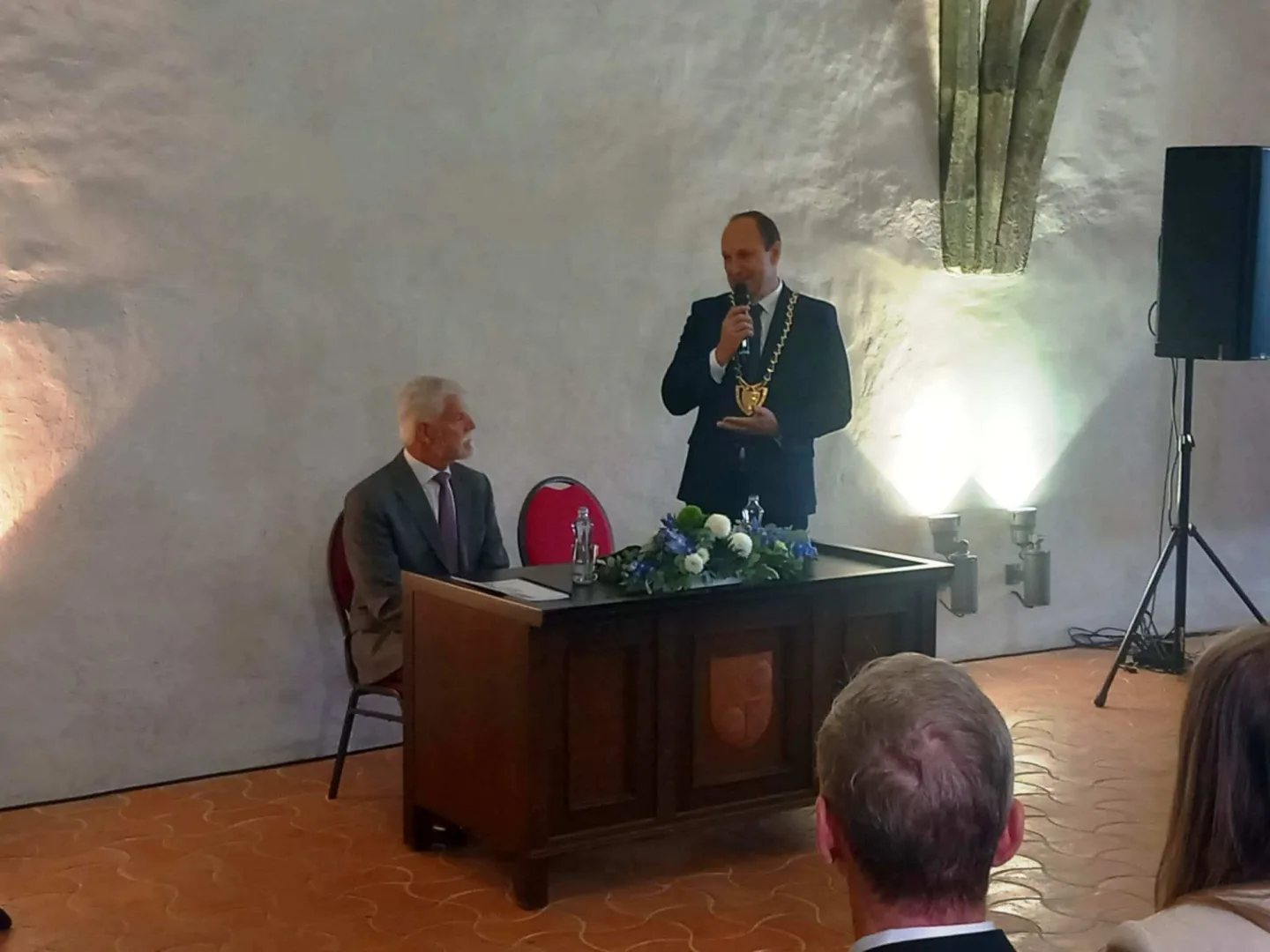 Prezident Petr Pavel s manželkou přijeli do Jihlavy. Bude diskutovat s vedením města