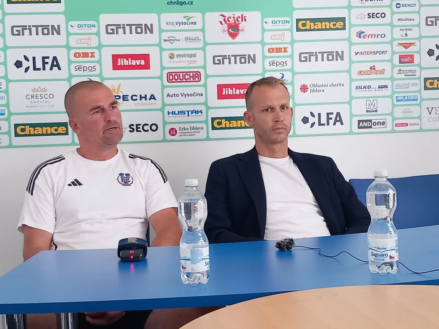 Chci vyhrát každý zápas, říká před novým ročníkem kouč FC Vysočina Marek Nikl (vlevo)